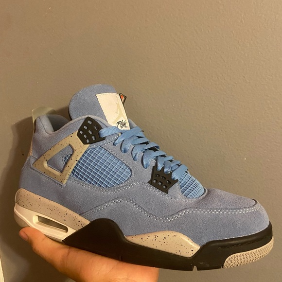 Jordan 4 Unc